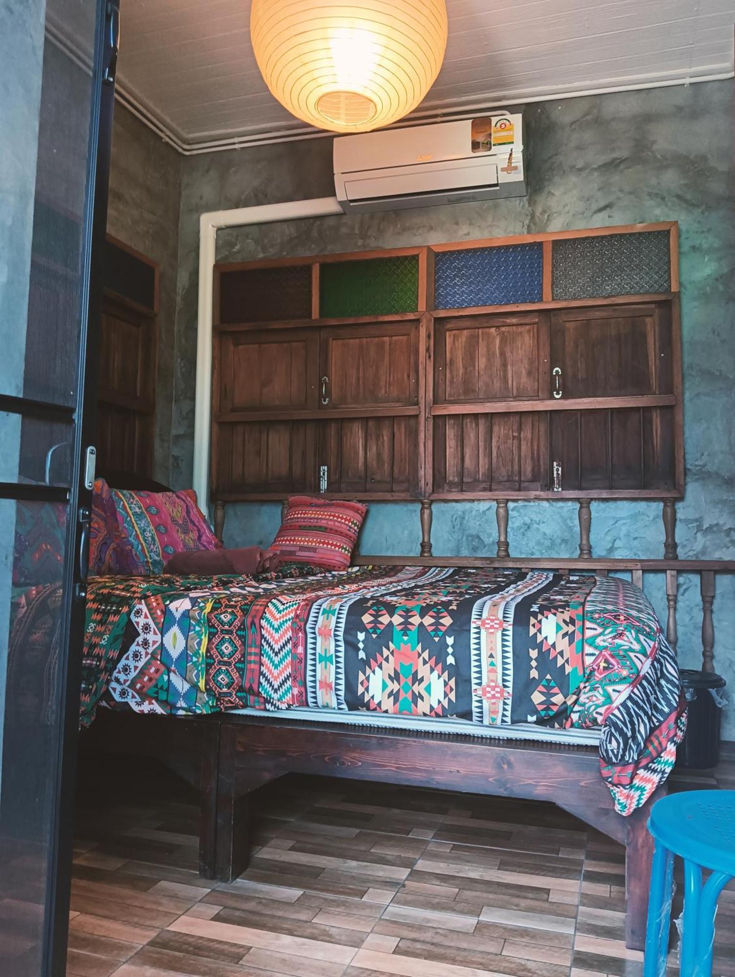 Huen Chiang Man Hostel Chiang Mai Buitenkant foto