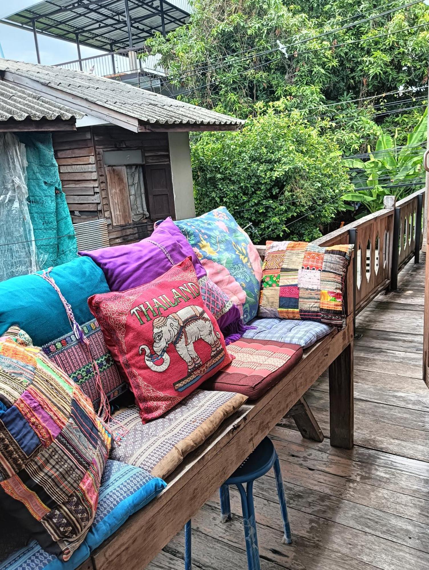 Huen Chiang Man Hostel Chiang Mai Buitenkant foto