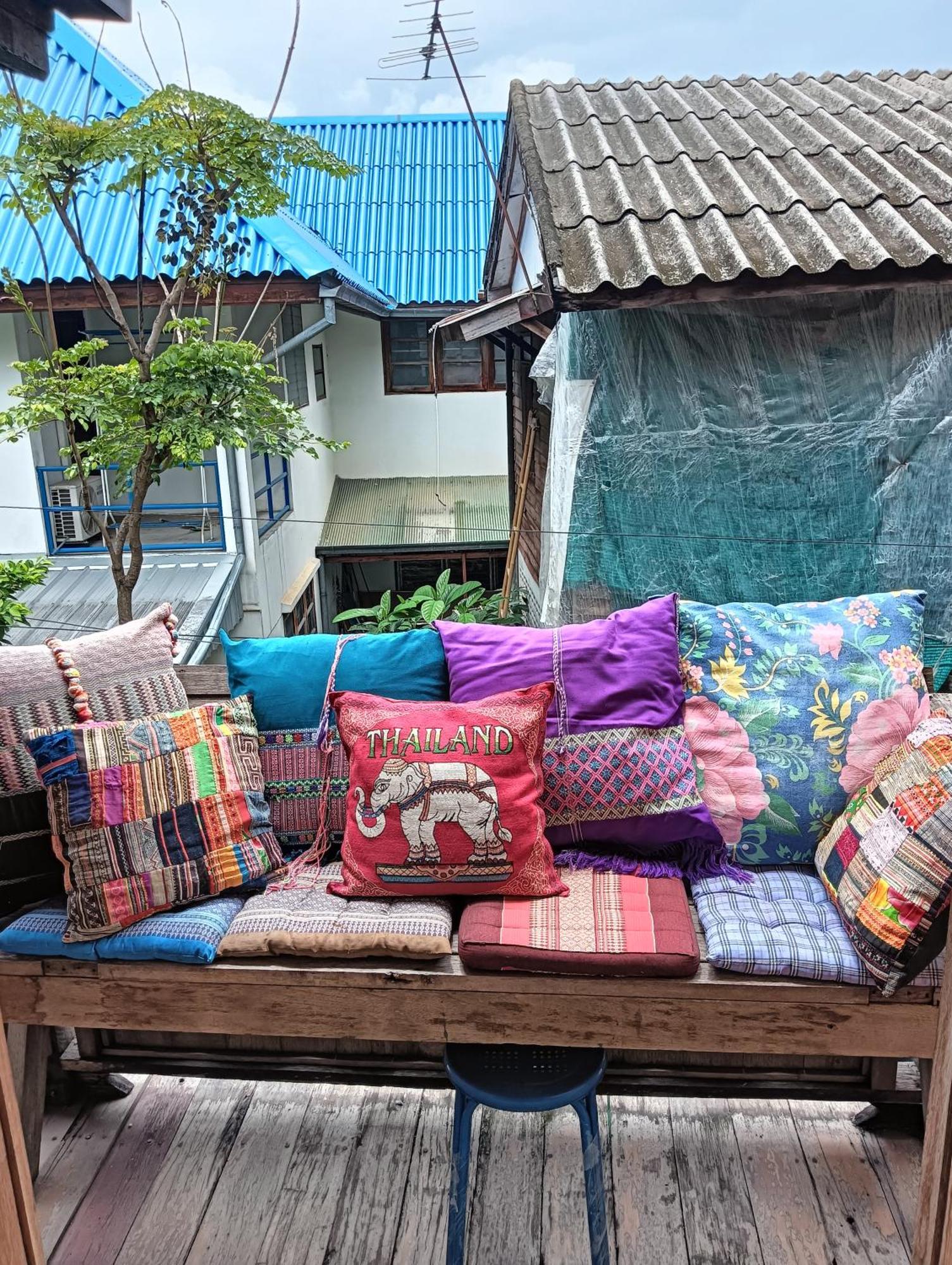 Huen Chiang Man Hostel Chiang Mai Buitenkant foto