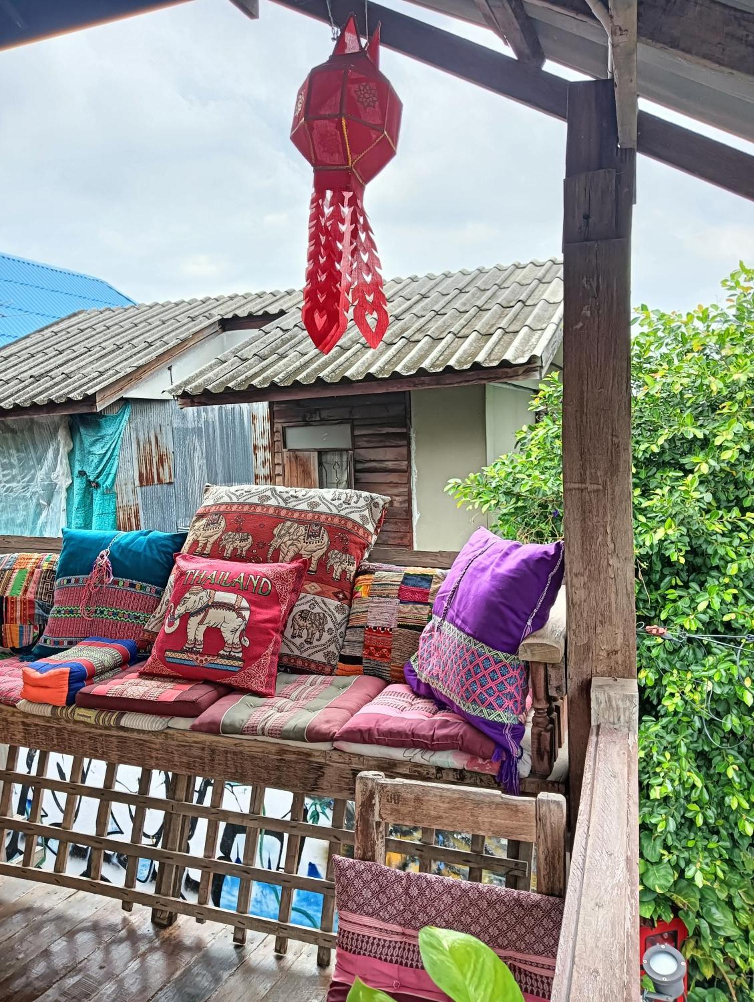 Huen Chiang Man Hostel Chiang Mai Buitenkant foto