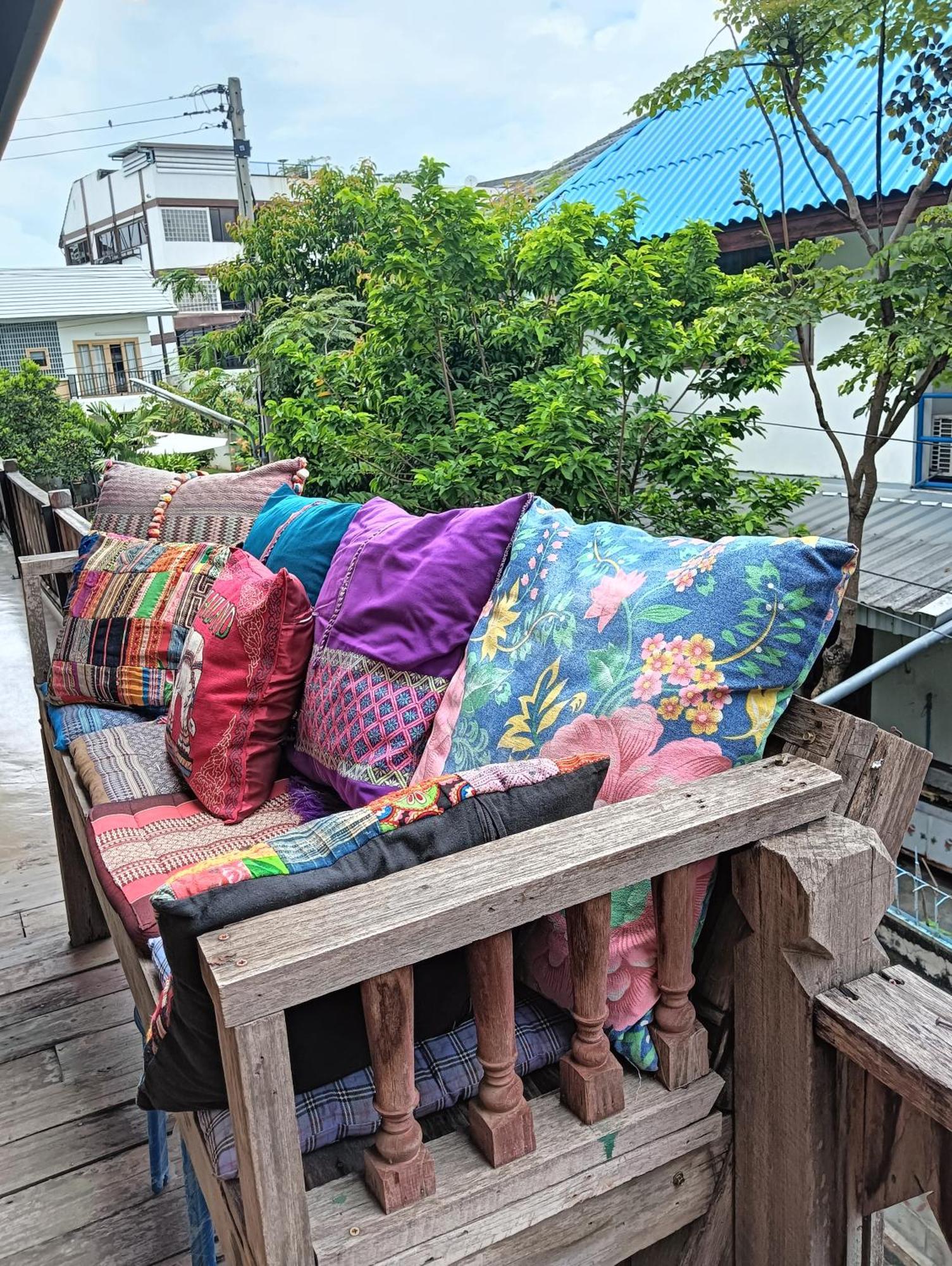 Huen Chiang Man Hostel Chiang Mai Buitenkant foto