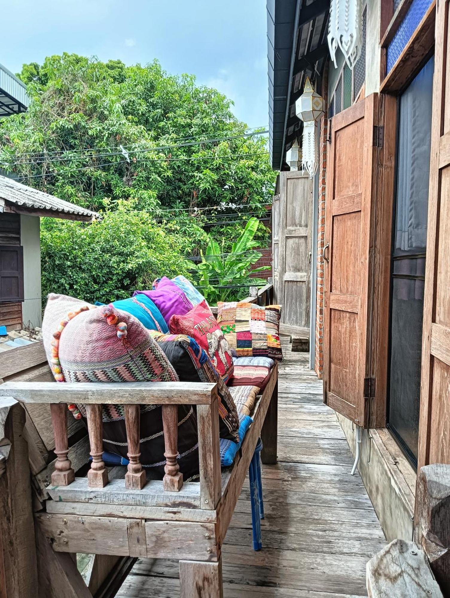 Huen Chiang Man Hostel Chiang Mai Buitenkant foto