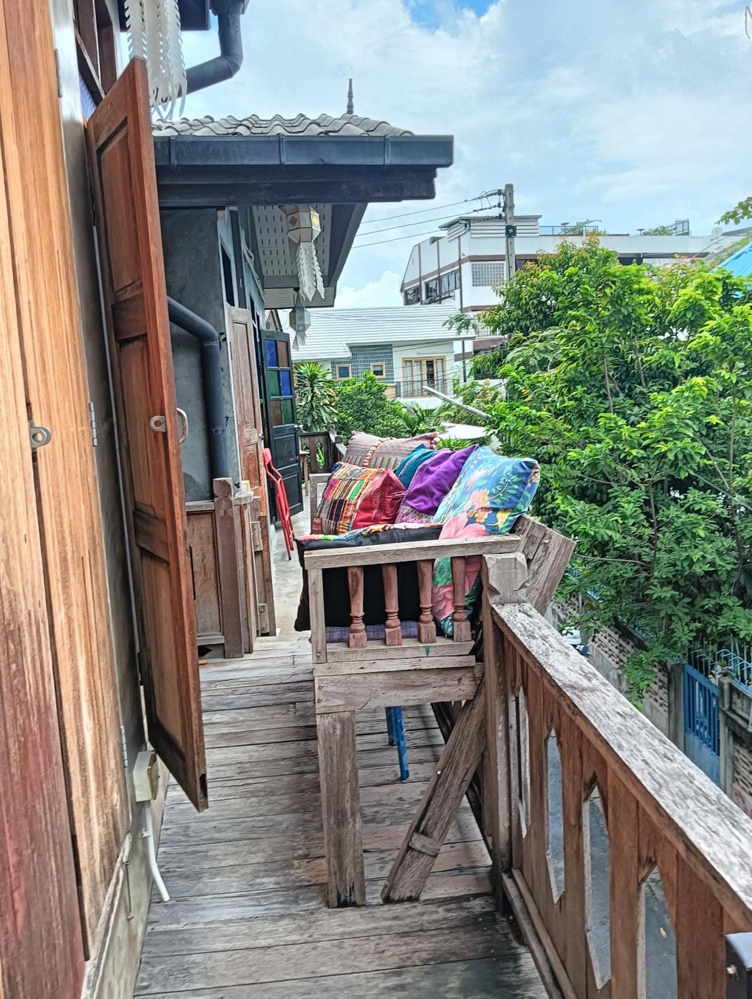 Huen Chiang Man Hostel Chiang Mai Buitenkant foto