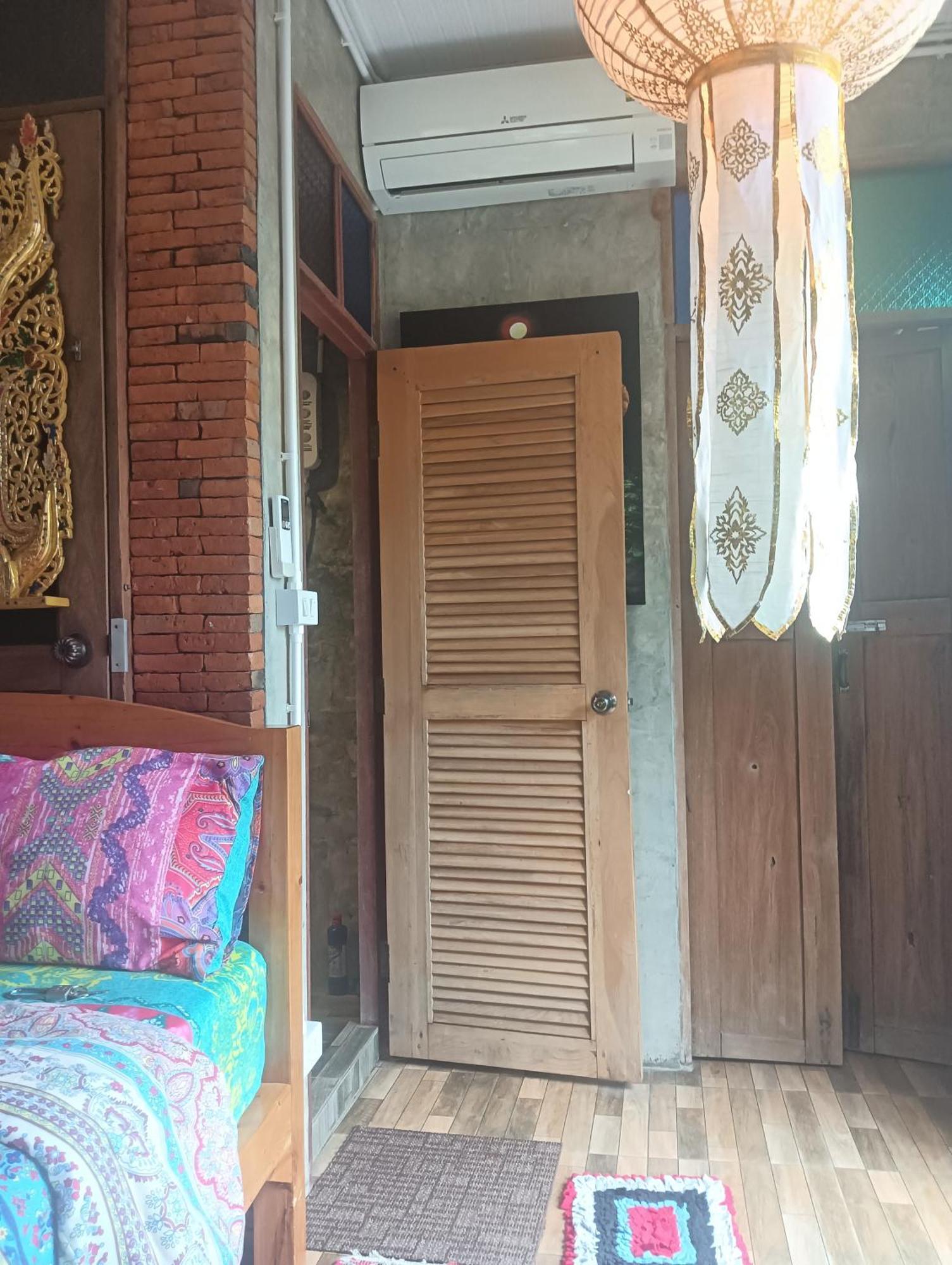 Huen Chiang Man Hostel Chiang Mai Buitenkant foto