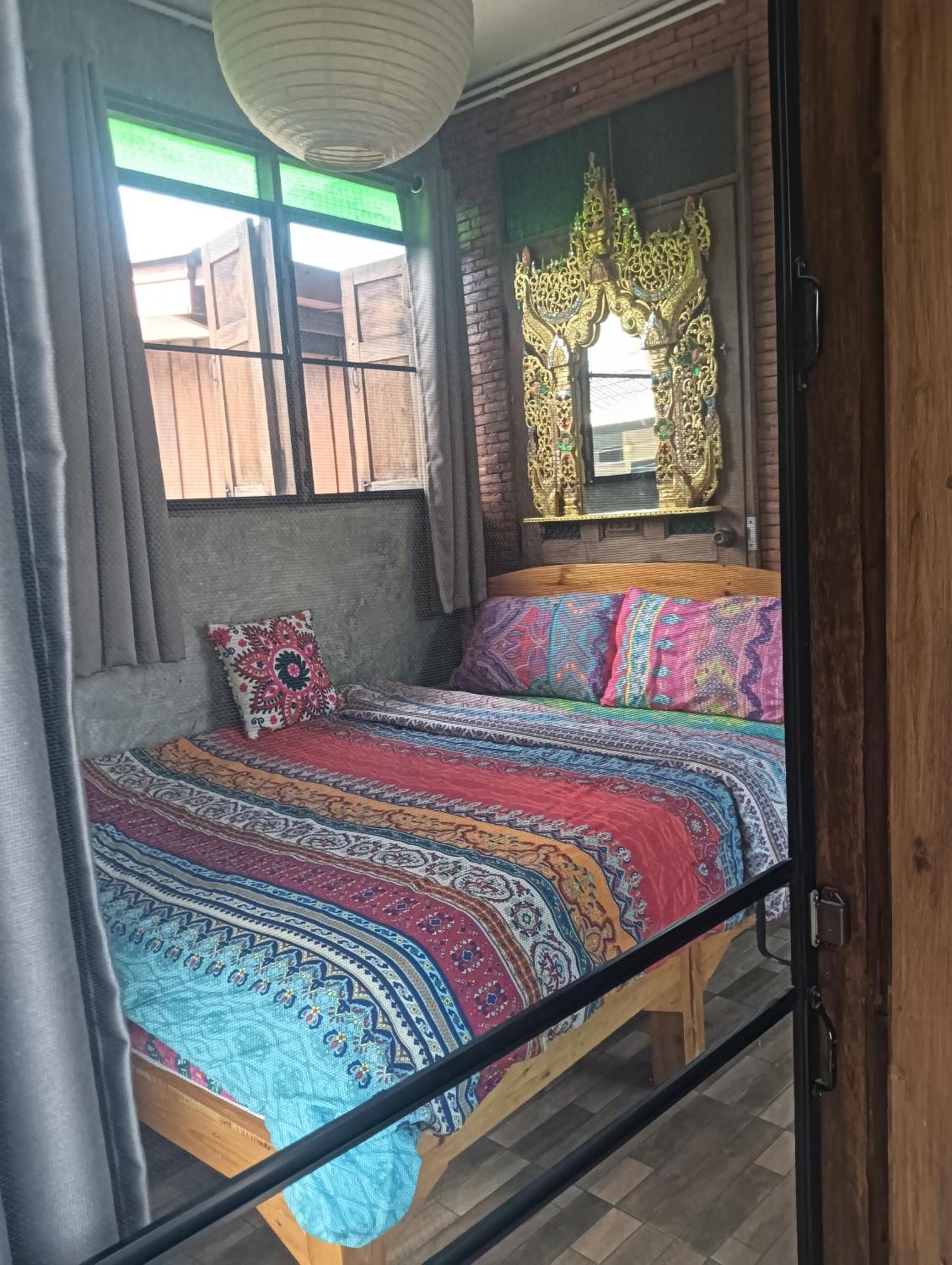 Huen Chiang Man Hostel Chiang Mai Buitenkant foto